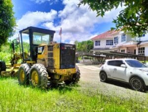 Read more about the article Excavator Hilang, Mesin Grader PUTR Nias Barat Parah Dihancurkan