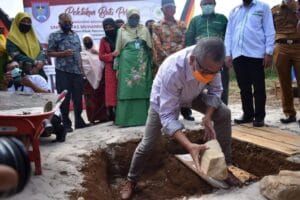 Read more about the article Kapolda Babel Meletakkan Batu Pertama untuk Pembangunan Barak Ditpolairud Berkapasitas 30 Kamar