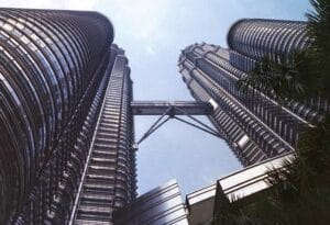 Read more about the article Selama 3 Tahun Dibangun di Lahan 111.400 m², Gedung Tertinggi Papua yang Memukau