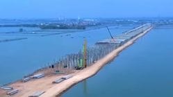 Read more about the article Proyek Tol Semarang–Demak Jadi Tanggul Laut Raksasa! Tembus 45%, Ini Bocoran Target Rampungnya!